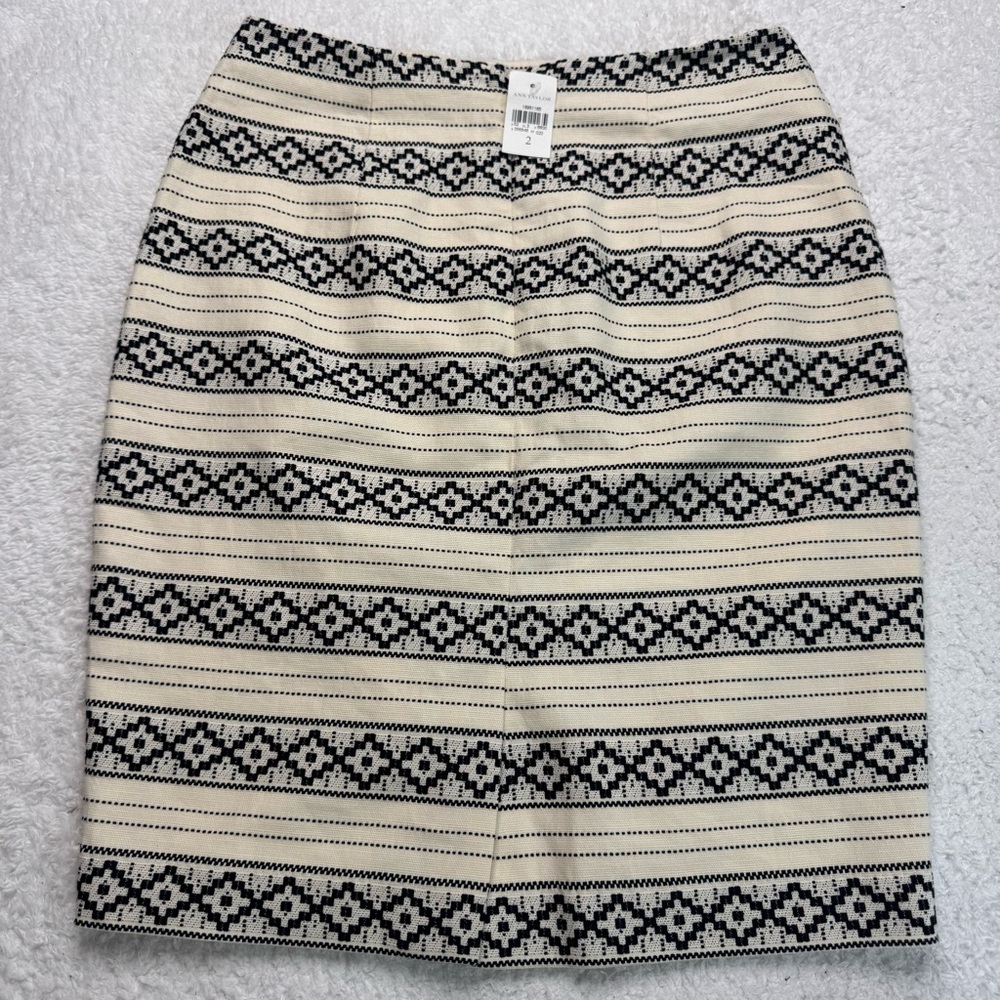 Ann Taylor Pencil Skirt Cream‎ Geometric Print Size 2 Workwear Classic Skirt